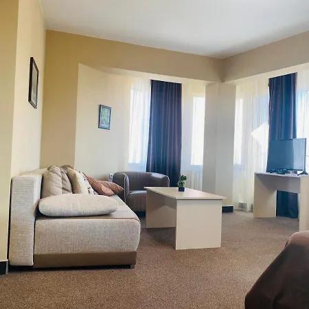 Hotel Hill Town 3*