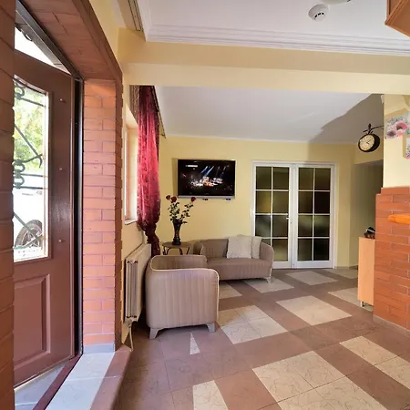 Hotel Hill Town 3*